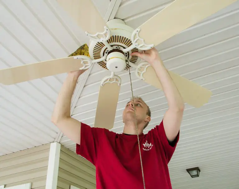 Best Way To Clean Ceiling Fans​